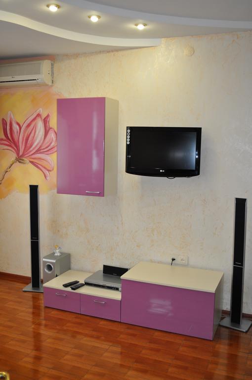 Apartment On Oleksandra Polia Avenue 110 Dněpropetrovsk Exteriér fotografie